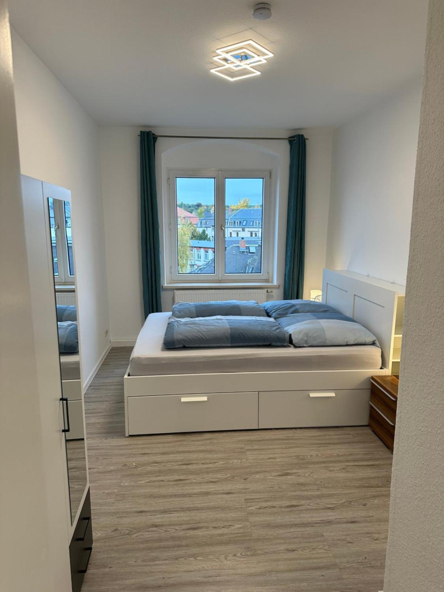 Linda Ninh Dresden